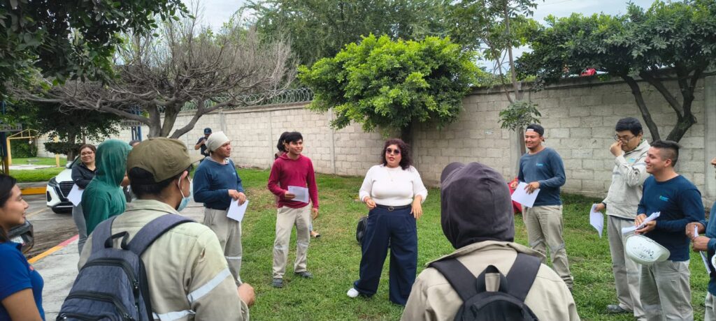 Capacitan a trabajadores de CAMPI en prevención del delito y defensa personal en Cuautla